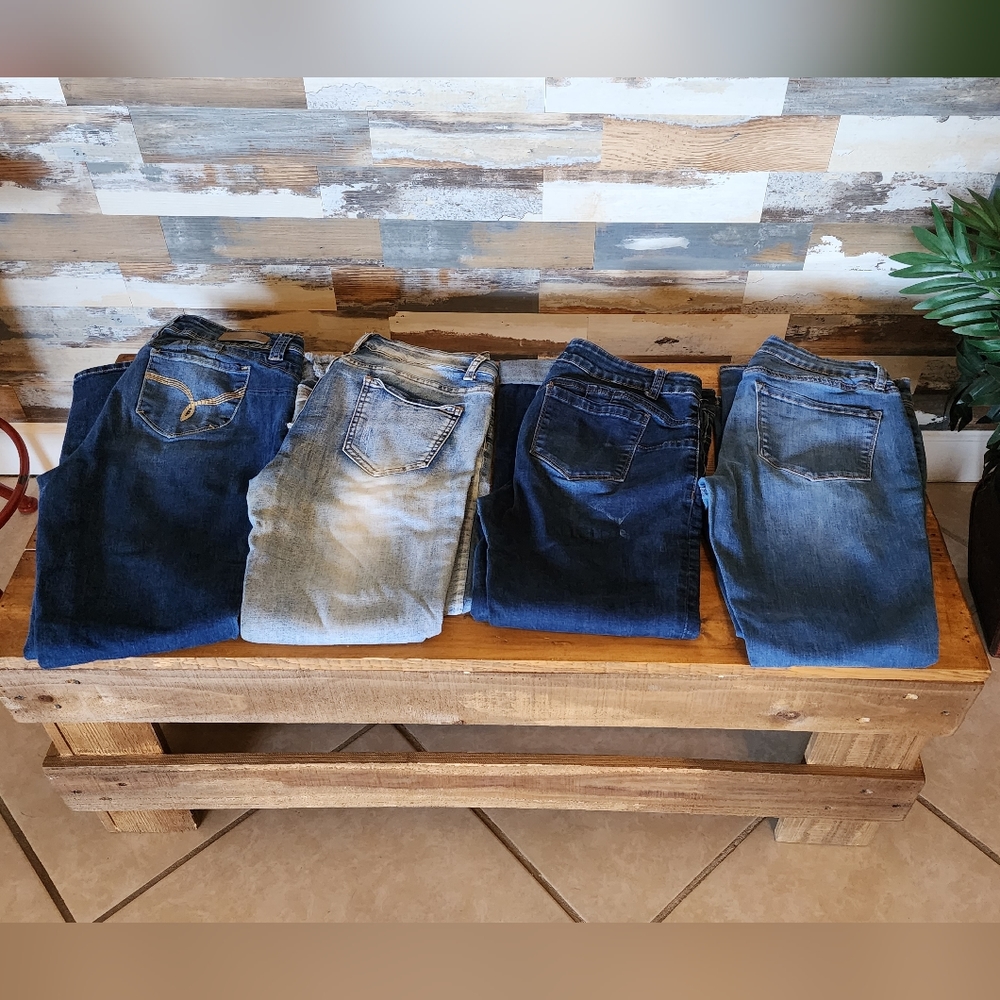 YMI Wax Jeans Between us Rewash lot of 4 Womens Juniors 11 Stretchy Skinny